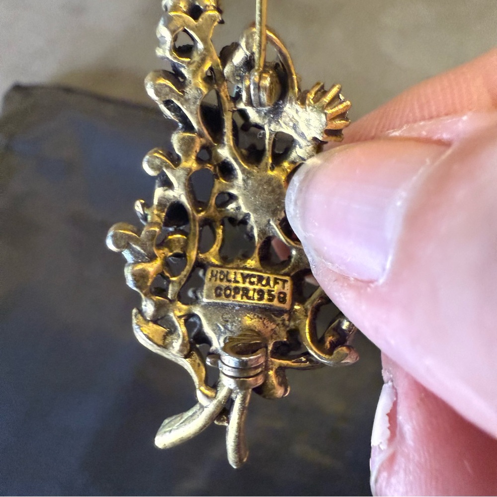 Hollycraft Vintage 1950 Floral Spray Brooch - Picture 3 of 3